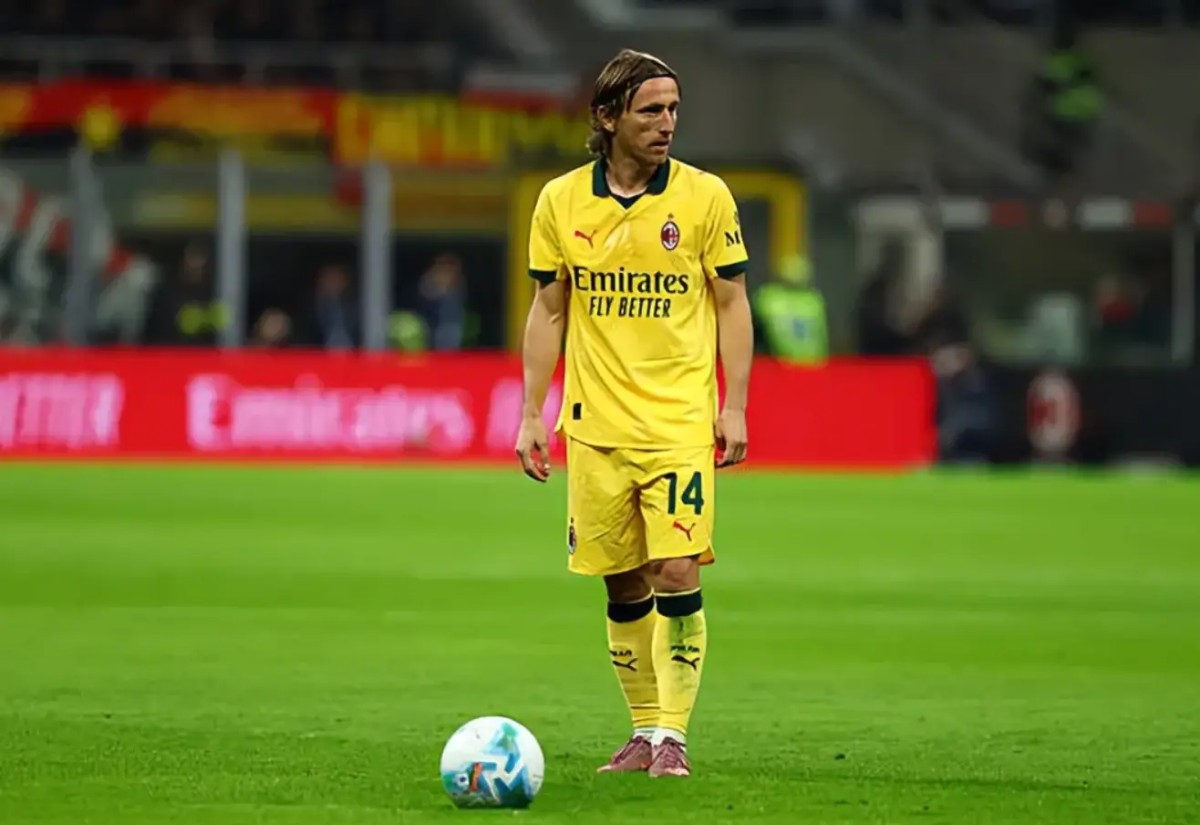 40岁莫德里奇成意甲抢断王，540分钟0犯规太神奇